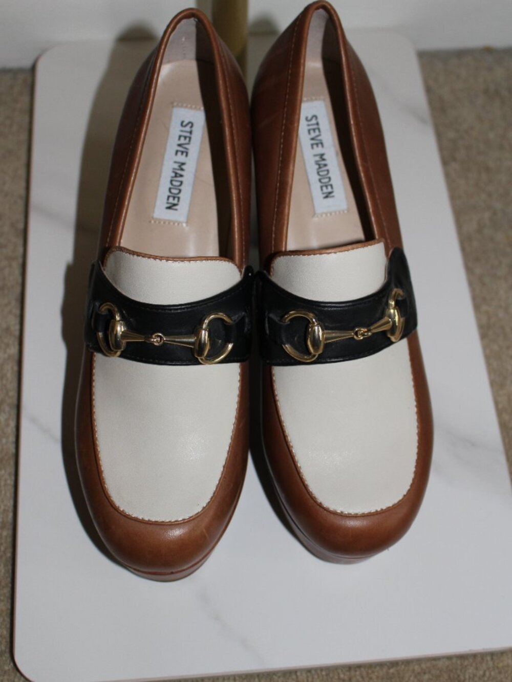 Women's Steve Madden Cinderella Loafer Pumps in Size 7.5 - Picture 2 of 6